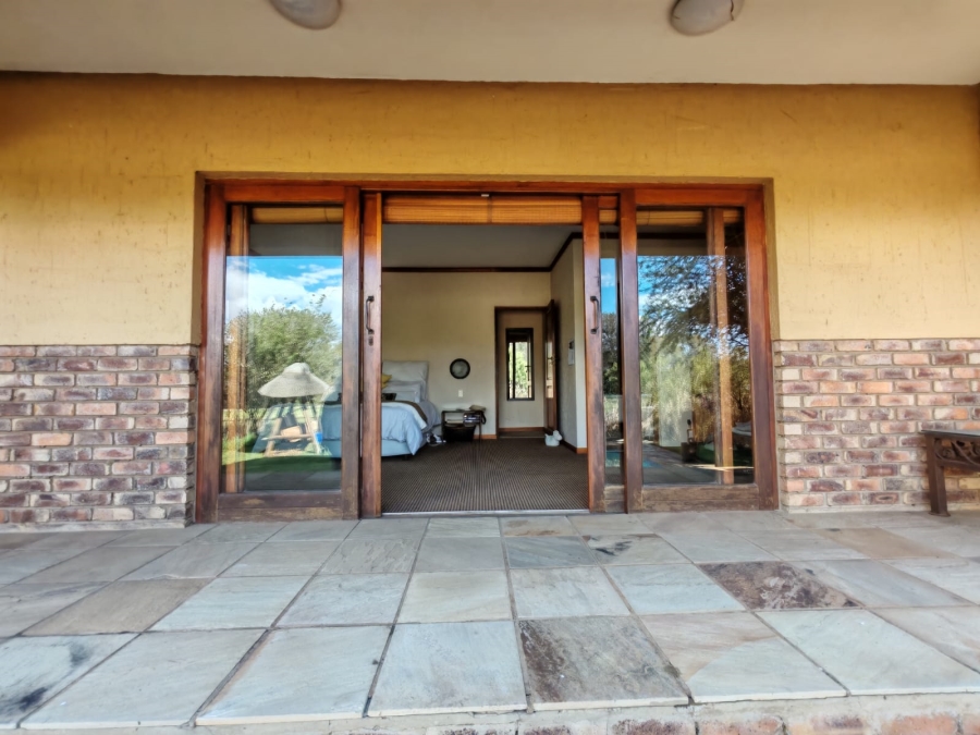 4 Bedroom Property for Sale in Boschenvaal River Front Lodges Free State